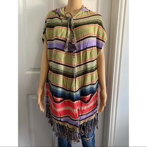 ANTHROPOLOGIE Oversized poncho / cap